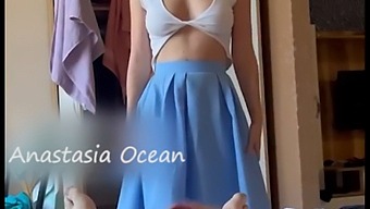 A Guy Jerks Off While His Teen Stepsister Gets Dressed