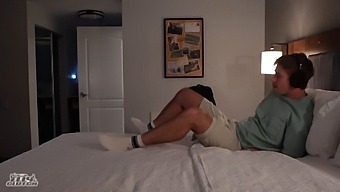 Redhead Gets A Room Mix Up And Has Hot Sex With A Stranger.